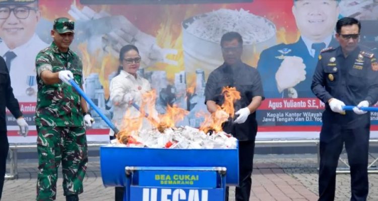 Pemusnahan Rokok Ilegal dan Miras